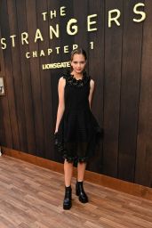 Ryan Kiera Armstrong at "The Strangers: Chapter 1"Premiere in Los Angeles