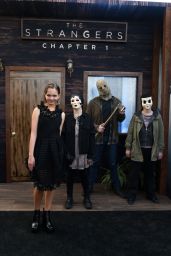 Ryan Kiera Armstrong at "The Strangers: Chapter 1"Premiere in Los Angeles