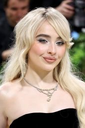 Sabrina Carpenter at Met Gala 2024