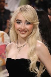 Sabrina Carpenter at Met Gala 2024