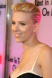 Scarlett Johansson Arrives at the "Lost in Translation" DVD Launch Party in Los Angeles 02-03-2004
