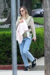 Suki Waterhouse Stroll With Her Baby in Los Angeles 05-24-2024