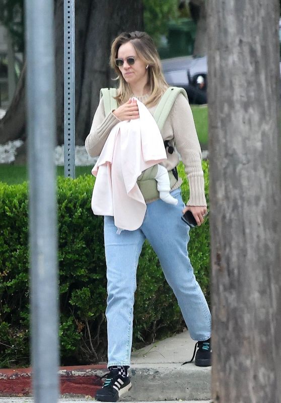 Suki Waterhouse Taking a Walk With Her Baby in Los Angeles 05-24-2024
