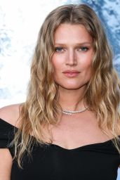 Toni Garrn at Montblanc Event Celebrating the 100 Year of the Meiserstuck Pen in LA 05-01-2024