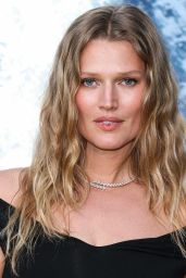 Toni Garrn at Montblanc Event Celebrating the 100 Year of the Meiserstuck Pen in LA 05-01-2024