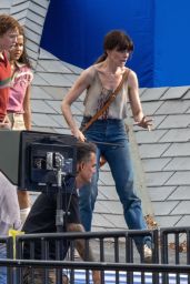 Anne Hathaway at "Flowervale Street" Filming Set in Atlanta 06-01-2024