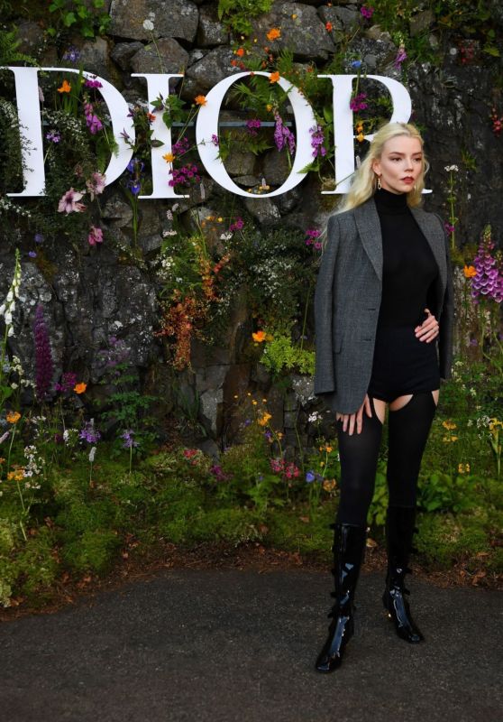 Anya Taylor-Joy - Dior Cruise 2025 Fashion Show in Crieff