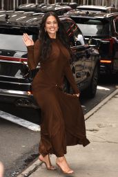 Ashley Graham in a Brown Dress as she stops by Good Morning America in New York 06-03-2024