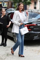 Christy Turlington Arrives at the Chanel Tribeca Festival Women’s Lunch in New York 06-07-2024