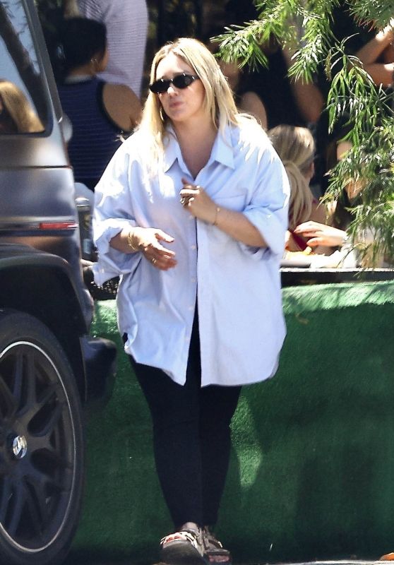 Hilary Duff Out in Studio City 06-21-2024