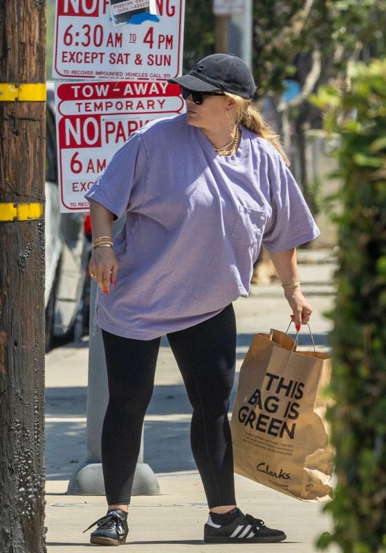 Hilary Duff Running Errands in Los Angeles 06-11-2024