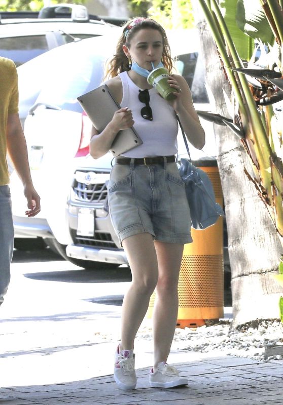 Joey King Enjoying a Green Smoothie From Erewhon in Beverly Hills 06-20-2024