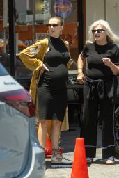 Lala Kent in Stylish Maternity Look in Sherman Oaks 06-13-2024
