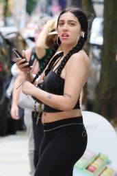 Lourdes Leon Make-up Free Sporting a Stylish Look During a Stroll in Manhattan’s SoHo Neighborhood 06-24-2024