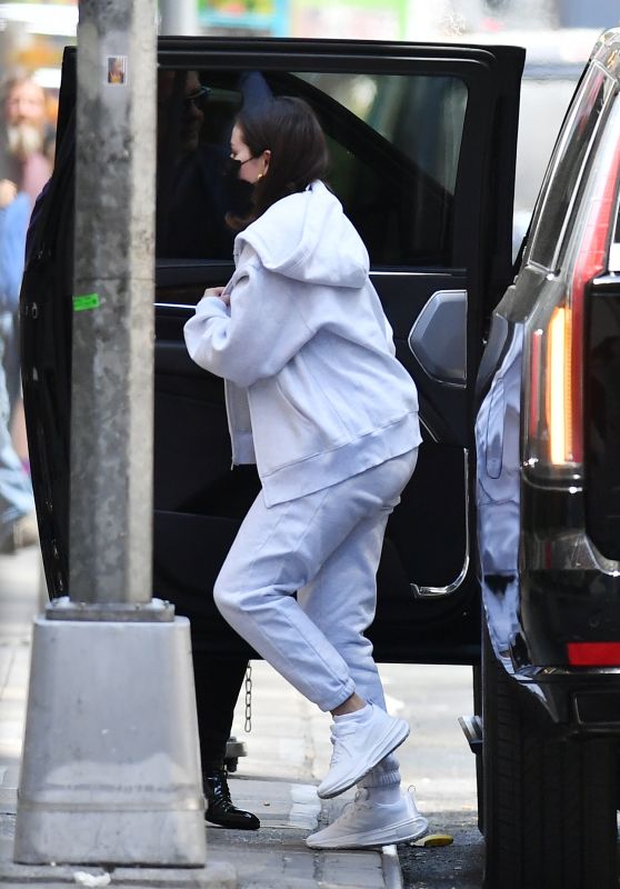 Selena Gomez - Out in New York 06-01-2024