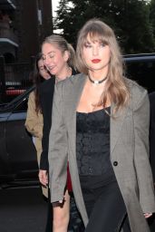 Taylor Swift, Lena Dunham, Este Haim and Danielle Haim at Argentinean Restaurant Casa Cruz in Notting Hill 06-11-2024