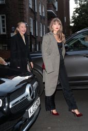 Taylor Swift, Lena Dunham, Este Haim and Danielle Haim at Argentinean Restaurant Casa Cruz in Notting Hill 06-11-2024