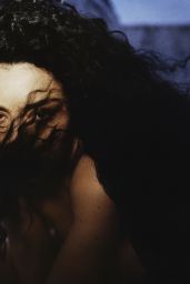 Charli XCX - Photoshoot 2024 (HW)