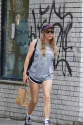 Chloe Sevigny Shopping at a Vintage Clothing Store in Manhattan’s SoHo Neighborhood 07-22-2024