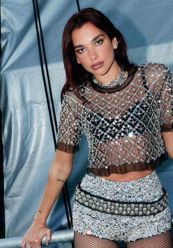 Dua Lipa - Mad Cool Festival Madrid Photoshoot 07-10-2024 • CelebMafia