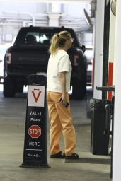 Ellen Pompeo at Valet Parking in Beverly Hills 06-28-2024