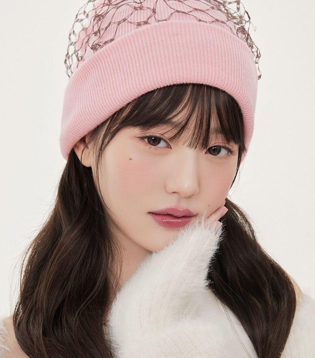 IVE's Wonyoung - Amuse Cosmetics Korea 2024 • CelebMafia