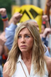 Jennifer Aniston - "The Morning Show" Set in New York 07-27-2024