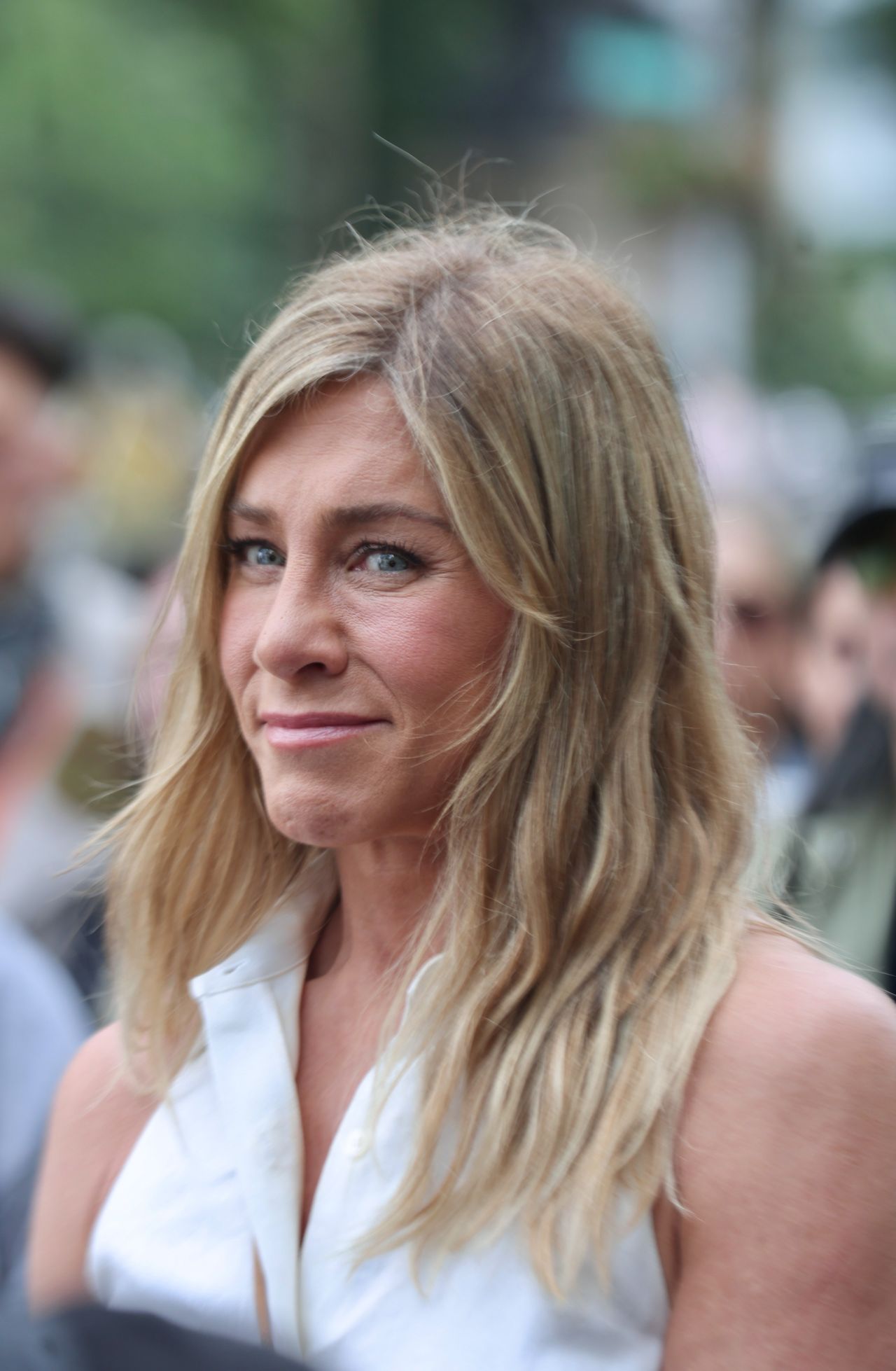 Jennifer Aniston "The Morning Show" Set in New York 07272024 • CelebMafia