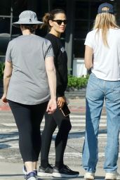 Jennifer Garner Out in Los Angeles 07-26-2024