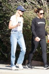 Jennifer Garner Out in Los Angeles 07-26-2024