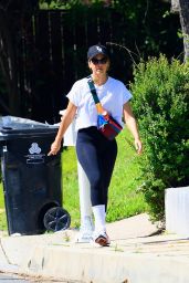 Jessica Alba - "Enjoys a casual stroll with a friend through a Beverly Hills neighborhood" 01.07.2024 - x27