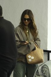 Jessica Alba in a Relaxed Outfit in Los Angeles 07-03-2024