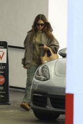 Jessica Alba in a Relaxed Outfit in Los Angeles 07-03-2024