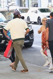Kate Hudson Leaving Bar Pitti in New York 07-12-2024