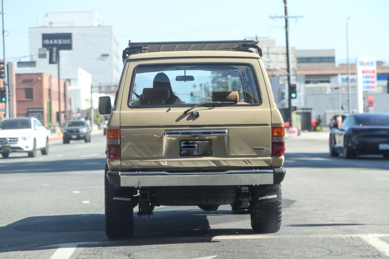 Kendall Jenner Cruise Inside of Her Vintage Toyota Land Cruiser SUV