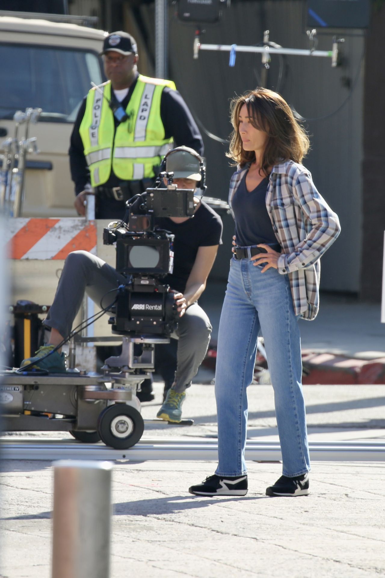 Maggie Q on Set of Her New Bosch Spin off Untitled Renee Ballard TV ...