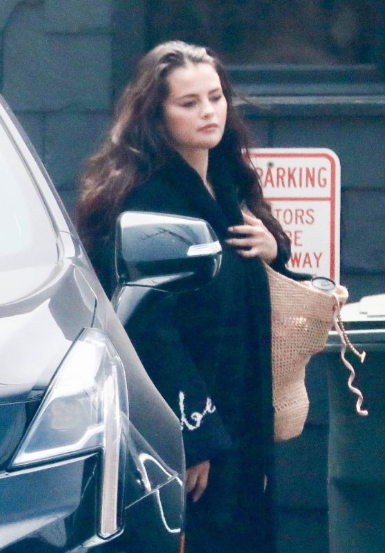 Selena Gomez Leaving a Beach House in Malibu 07-20-2024