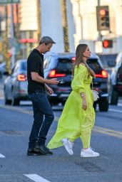 Sofia Vergara Stuns in Summery Yellow Dress for Date Night at YU/MI Sushi in Beverly Hills