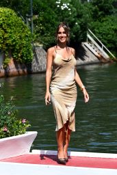 Clara Soccini - Photoshoot in Venice 08-28-2024