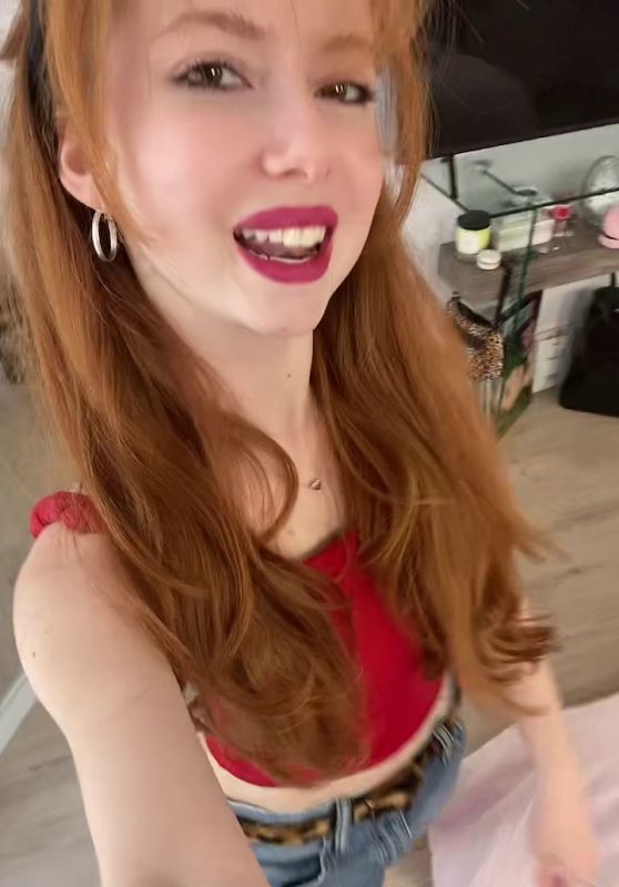 Francesca Capaldi 08-09-2024 • CelebMafia