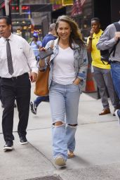 Ginger Zee Exiting GMA Studios in New York 08-16-2024