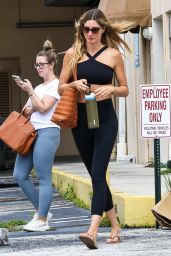 Gisele Bundchen in Gym Ready Outfit 08-24-2024