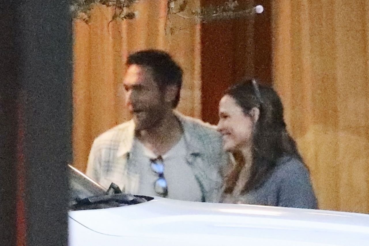 Jennifer Garner Spotted on Romantic Dinner Date with Boyfriend John C