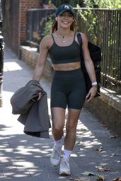Jowita Przystal Showing of Her Toned Abs as she Arrives at the Studio in London 08-09-2024