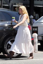 Rumer Willis Getting Green Heath Drink From Alfred Coffee 08-03-2024