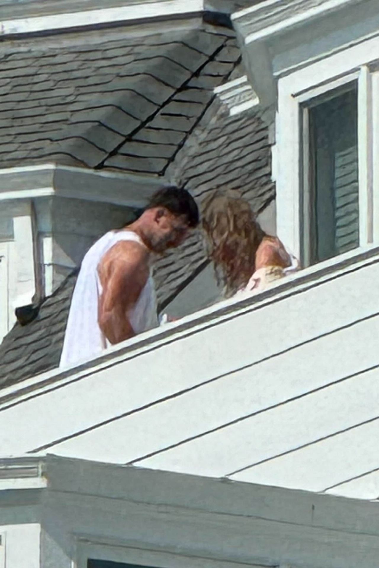 Taylor Swift and Travis Kelce at Rhode Island Beach House 08242024