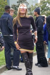 Anna Dello Russo Makes a Statement at Milan Fashion Week 09-17-2024