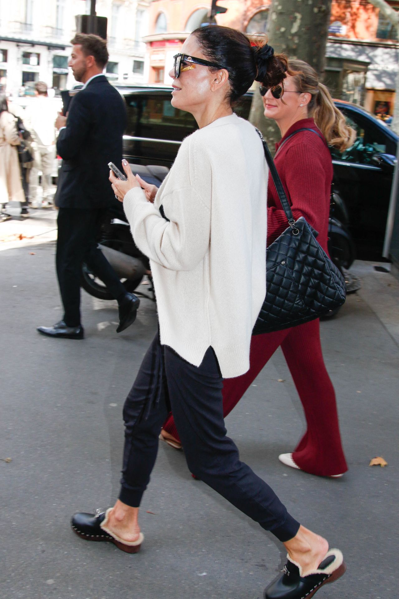 Bethenny Frankel Leaves Hotel During Paris Fashion Week 09232024