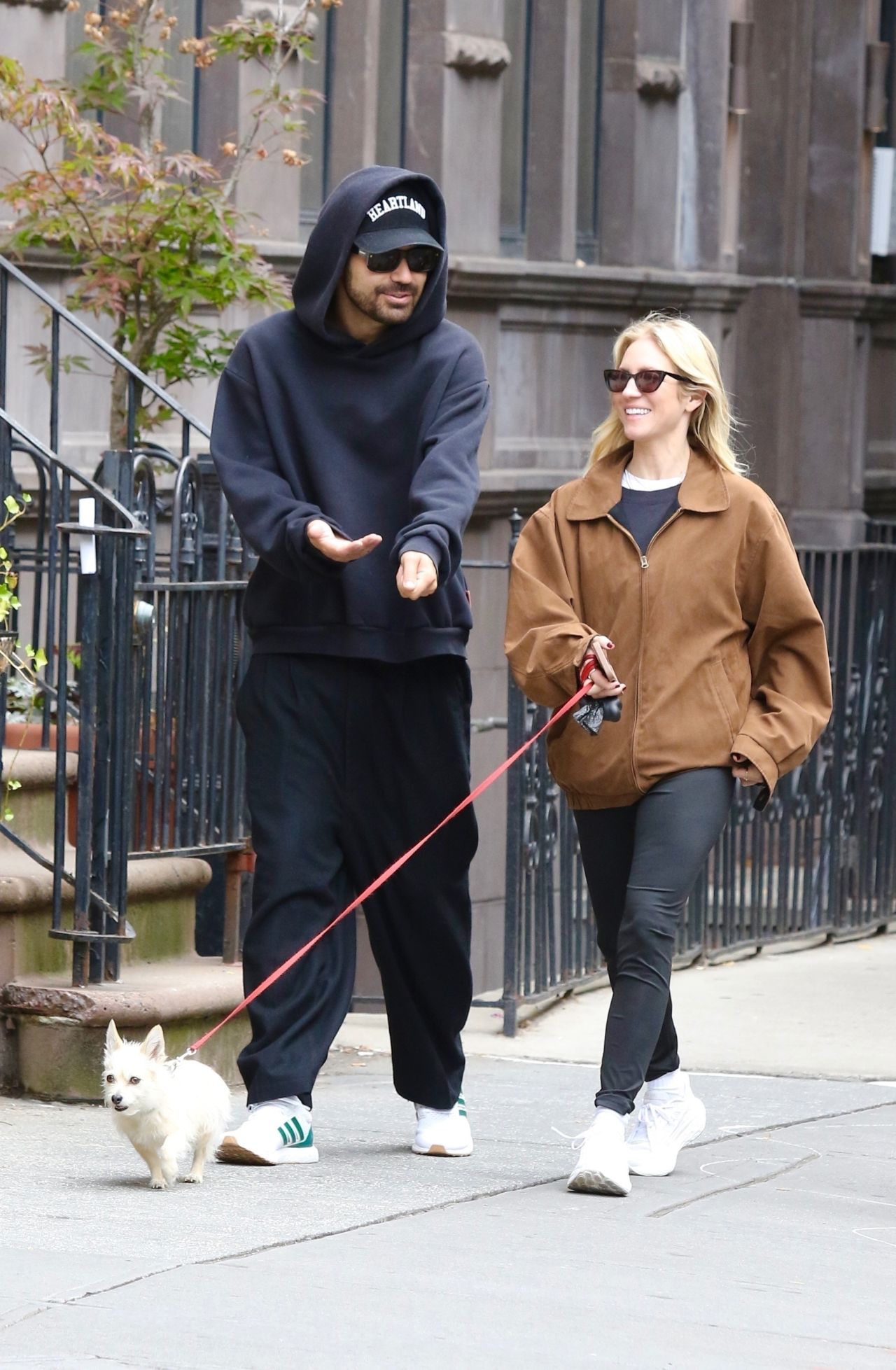 Brittany Snow and Mystery Man Heat Up the Streets of New York (09-23 ...