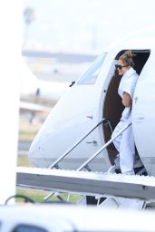 Jennifer Lopez Flaunts Toned Abs in LA: Fashion Icon